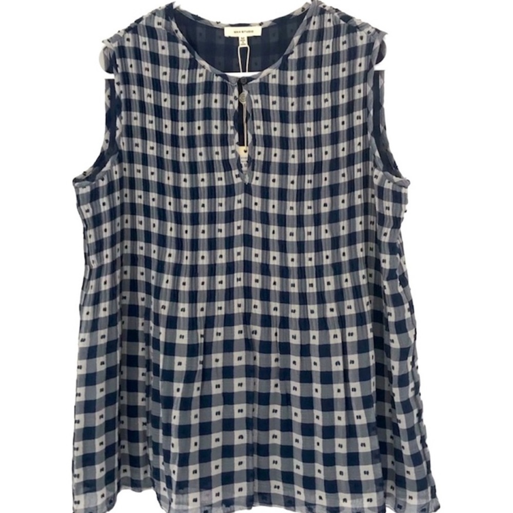 NWT MAX Studio Sleeveless Pleated Checkered Key Hole Blouse